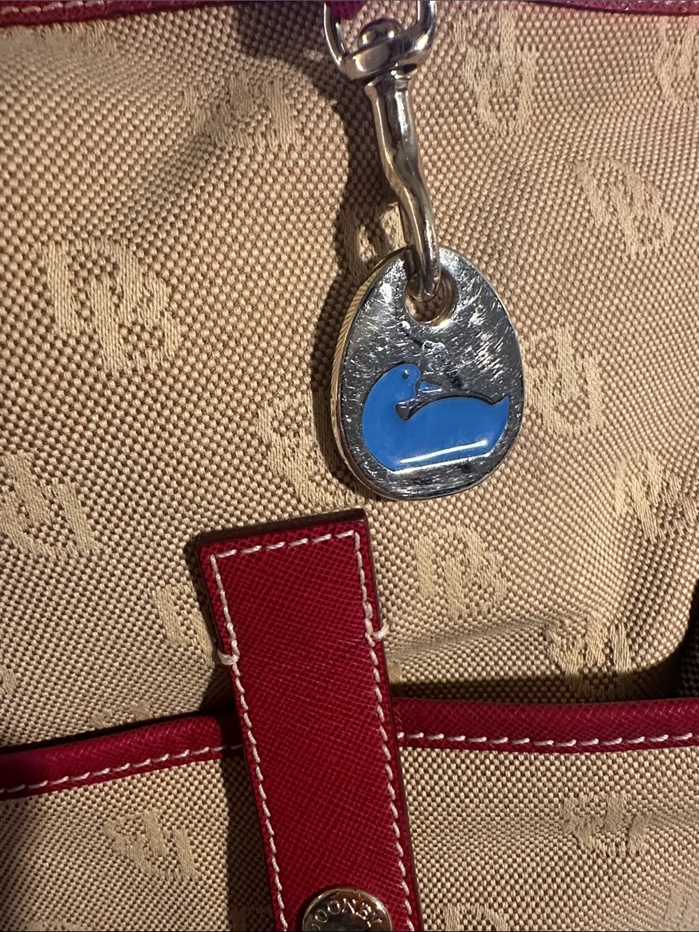Dooney & Bourke classic dooney